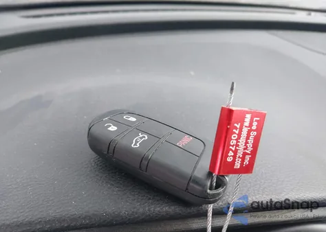 2015 Chrysler 200 Limited из США, поврежденный, VIN 1C3CCCAB6FN500864